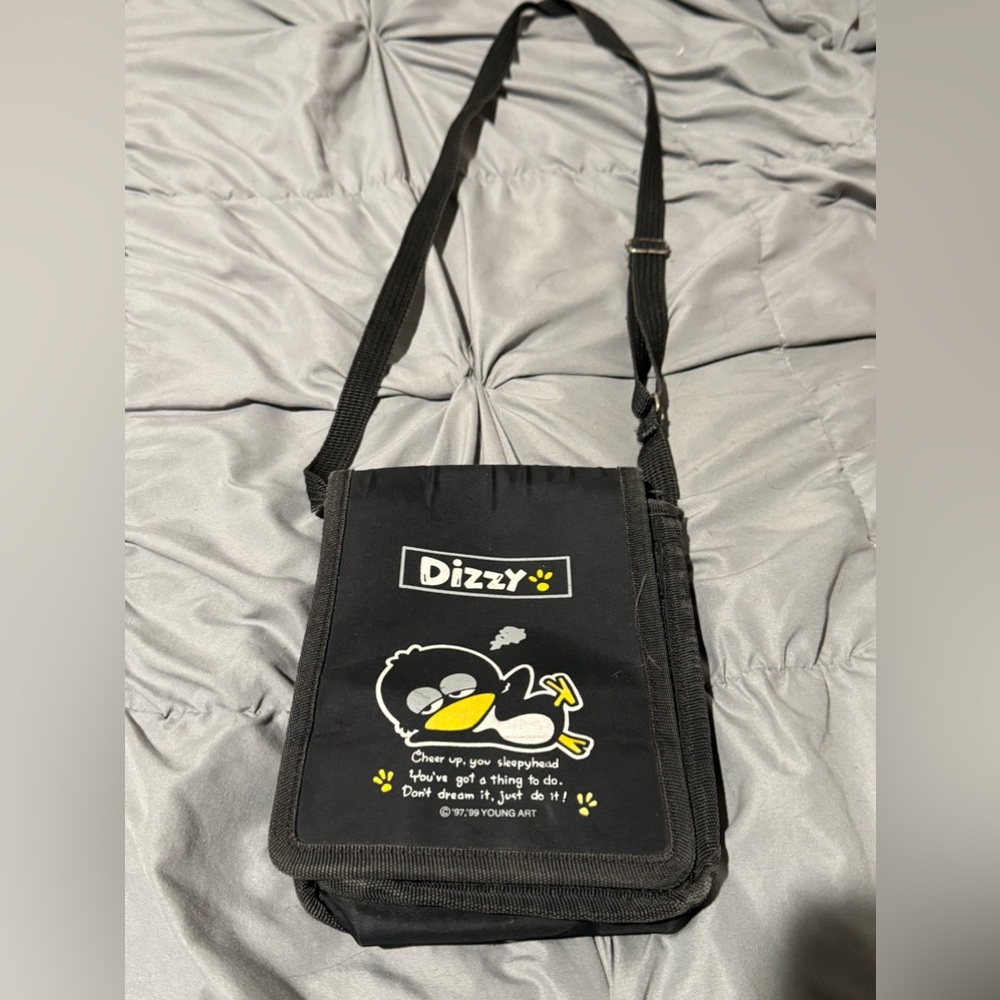 Dizzy Black Crossbody Bag 90s vtg